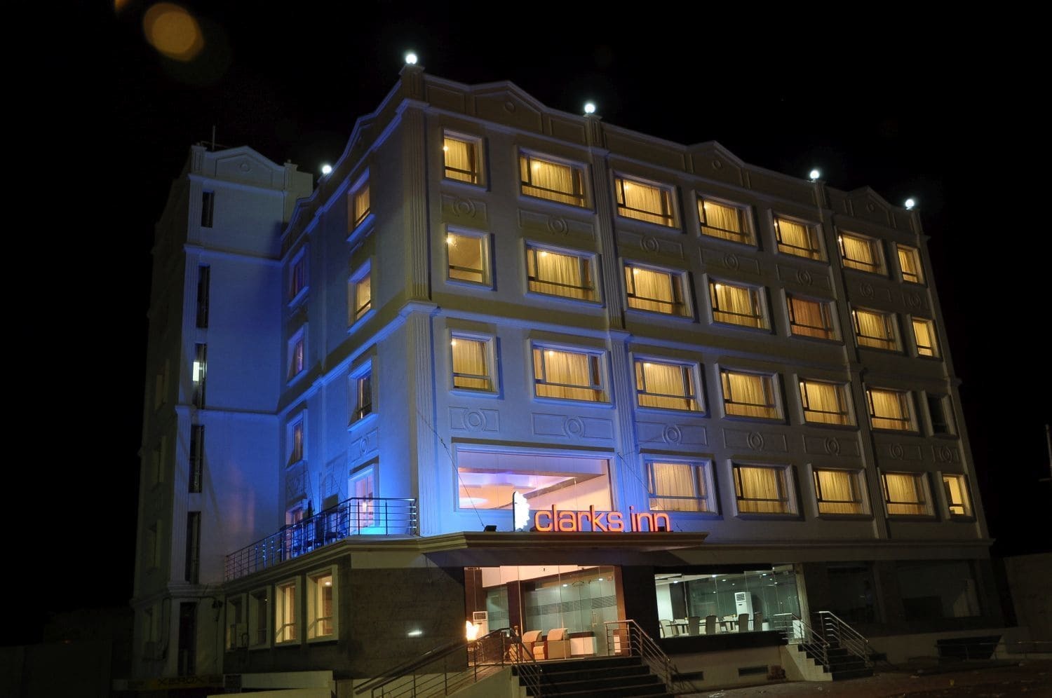 Grand Clarks Inn Бадами Экстерьер фото